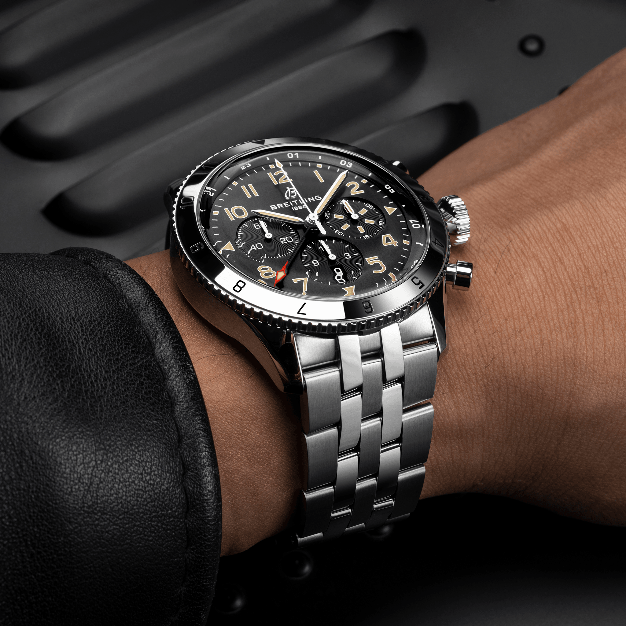 Breitling Classic AVI B04 Chronograph 46 P-51 Mustang, Stainless Steel, Ref# AB04453A1B1A1, Unworn 2024 - Image 5